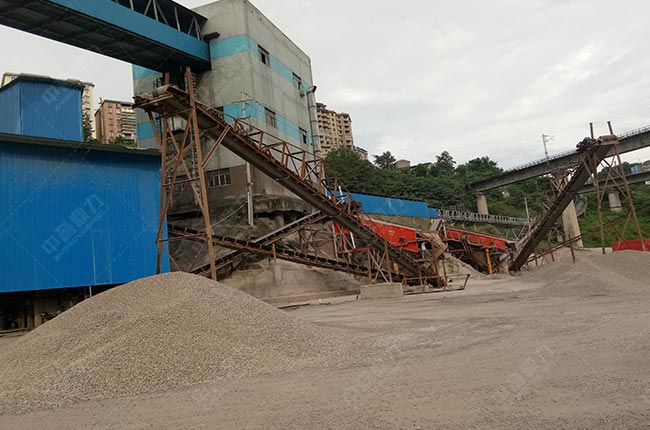 重庆时产300吨河卵石破碎生产线