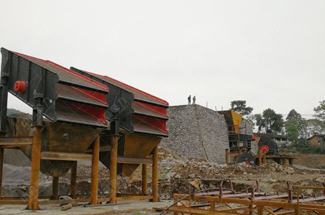 广西柳州市楼梯山时产800吨采石场生产线