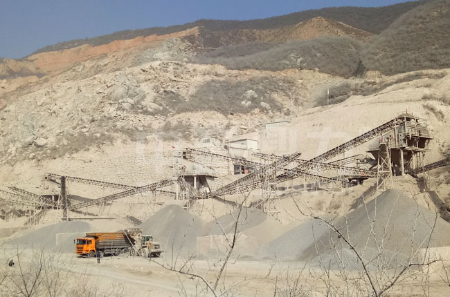 甘肃平凉策底坡时产800吨石灰石粉碎生产线
